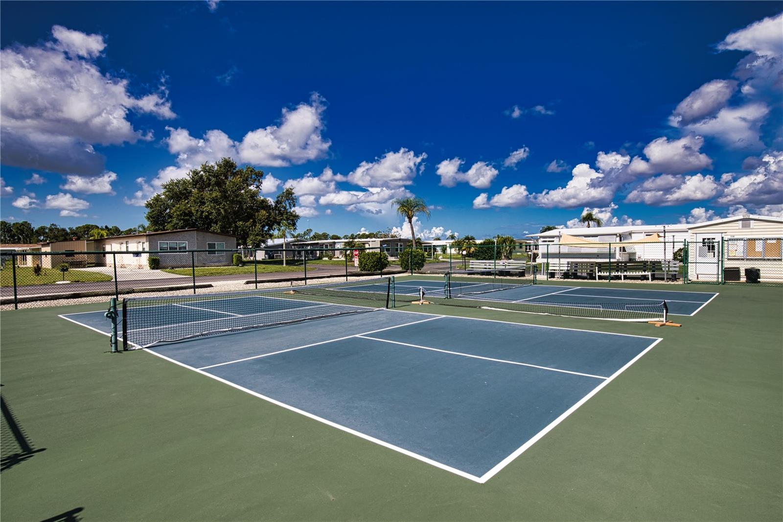 LA CASA MHP CO-OP - Residential