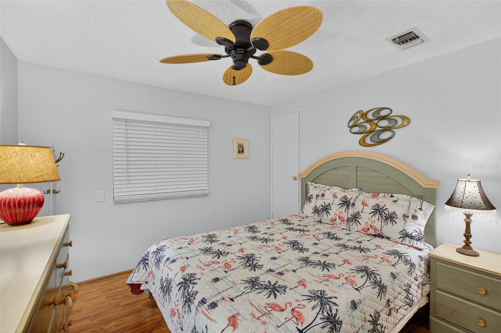 LA CASA MHP CO-OP - Residential