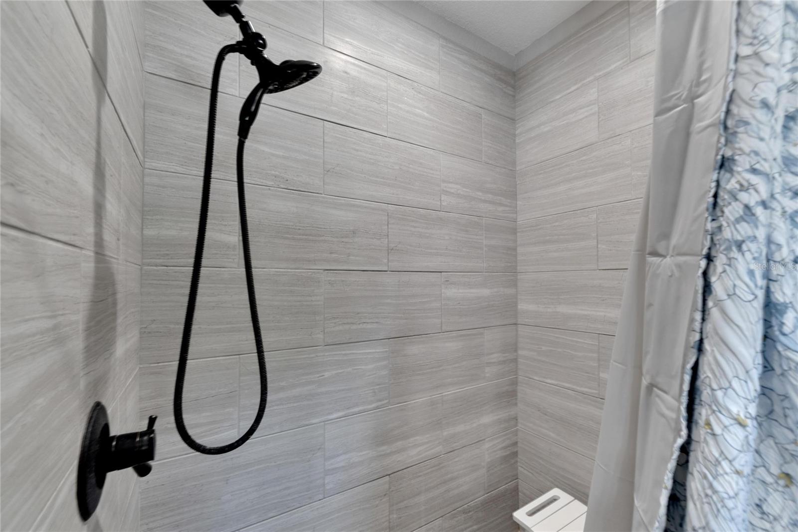 TEMPLE PINES - Residential