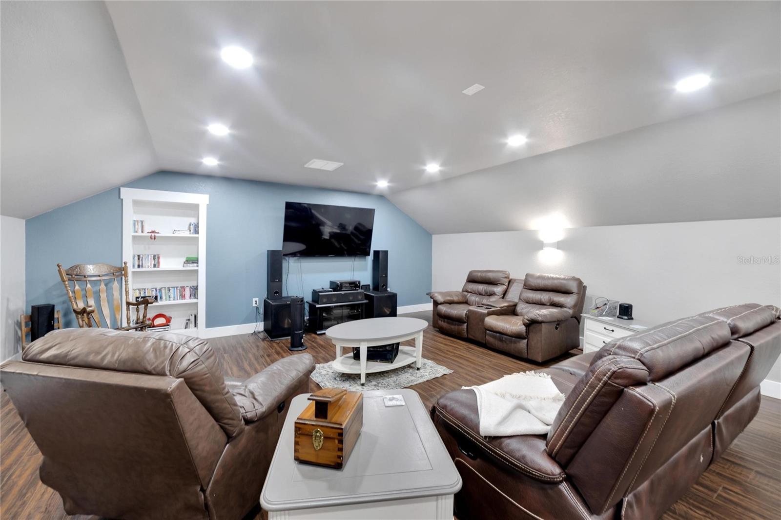 TEMPLE PINES - Residential