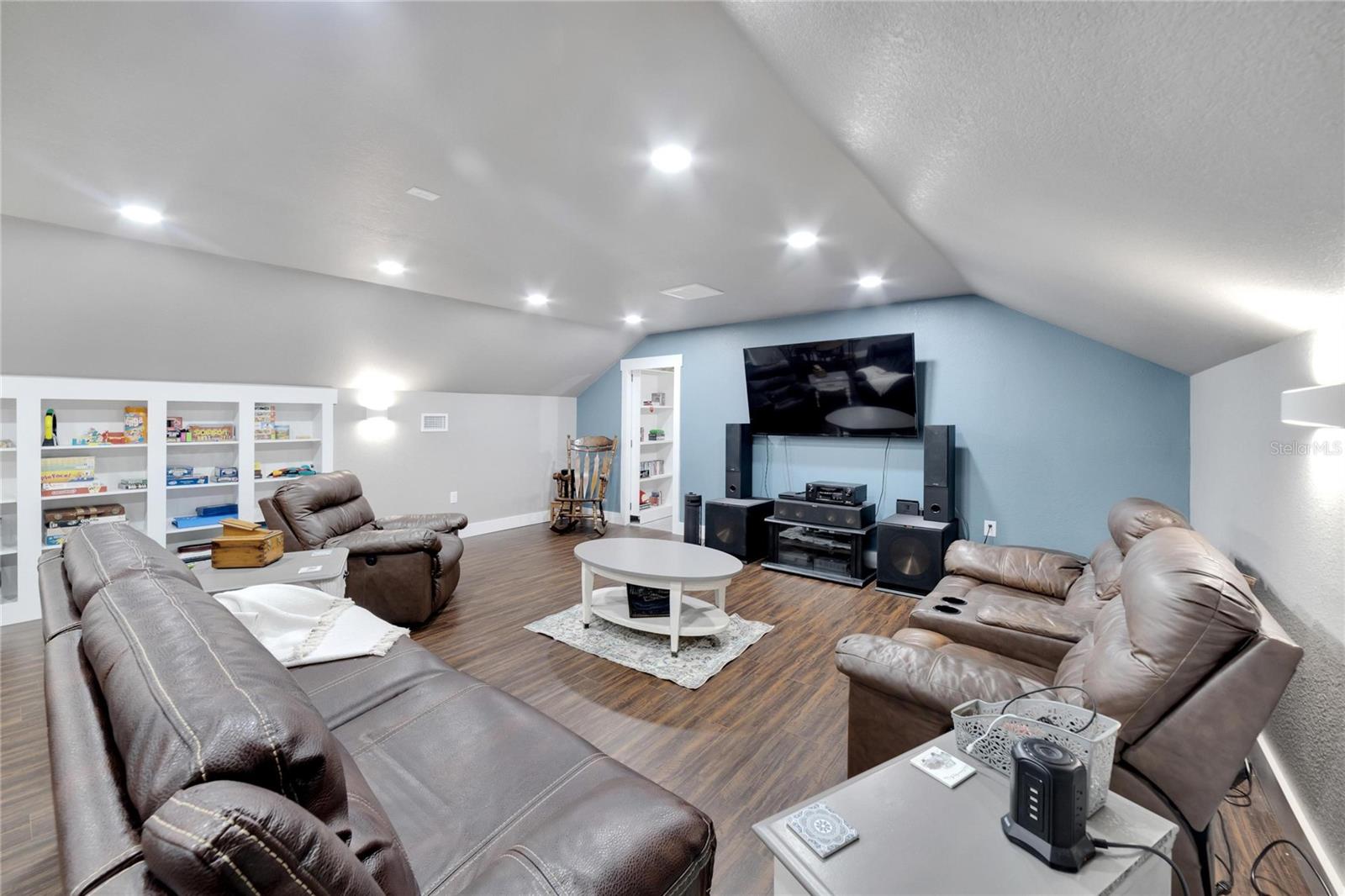 TEMPLE PINES - Residential