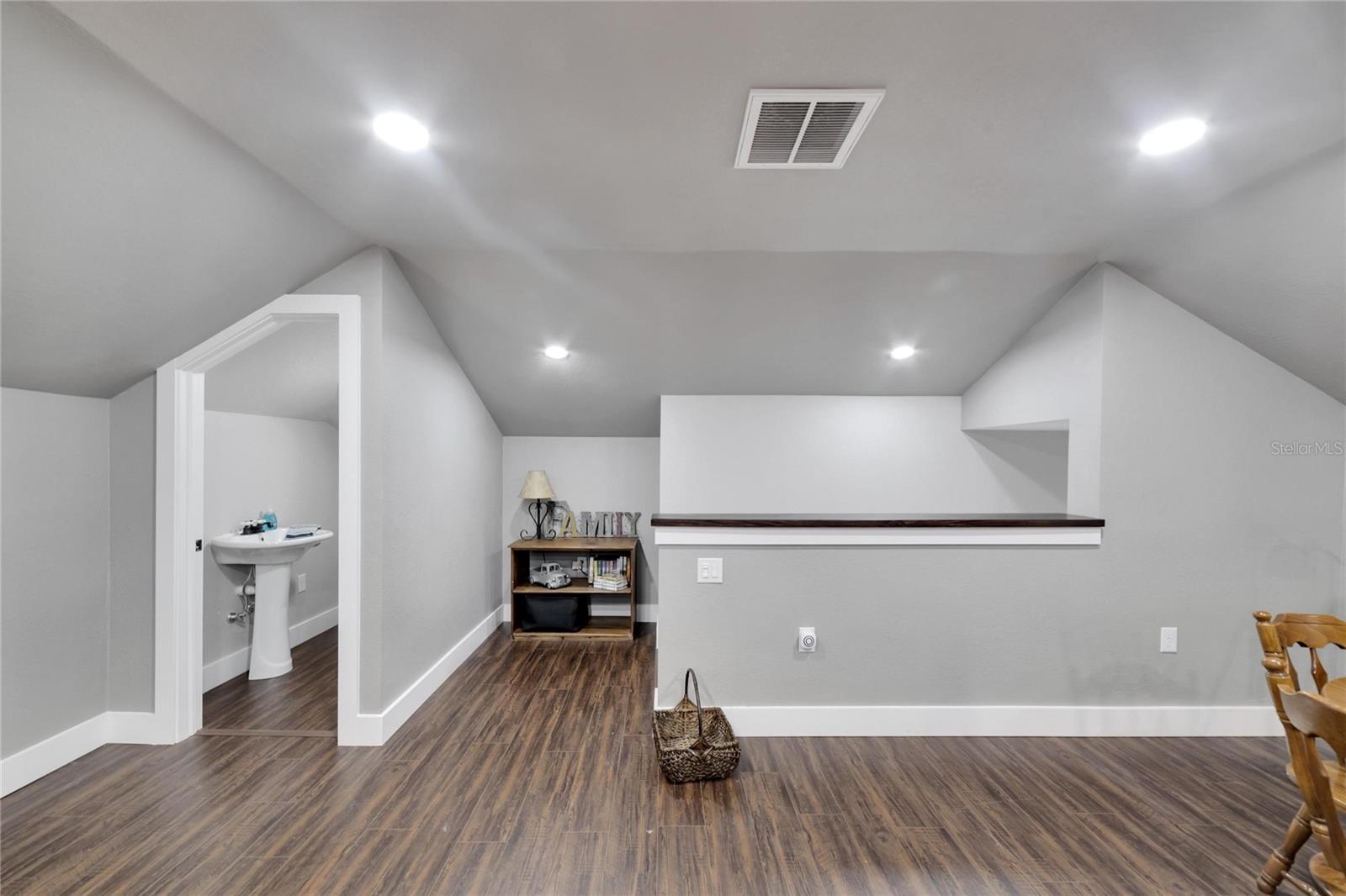 TEMPLE PINES - Residential