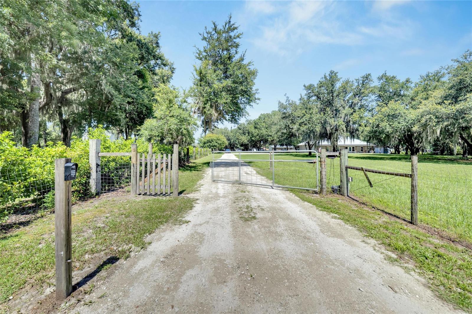 TEMPLE PINES - Residential