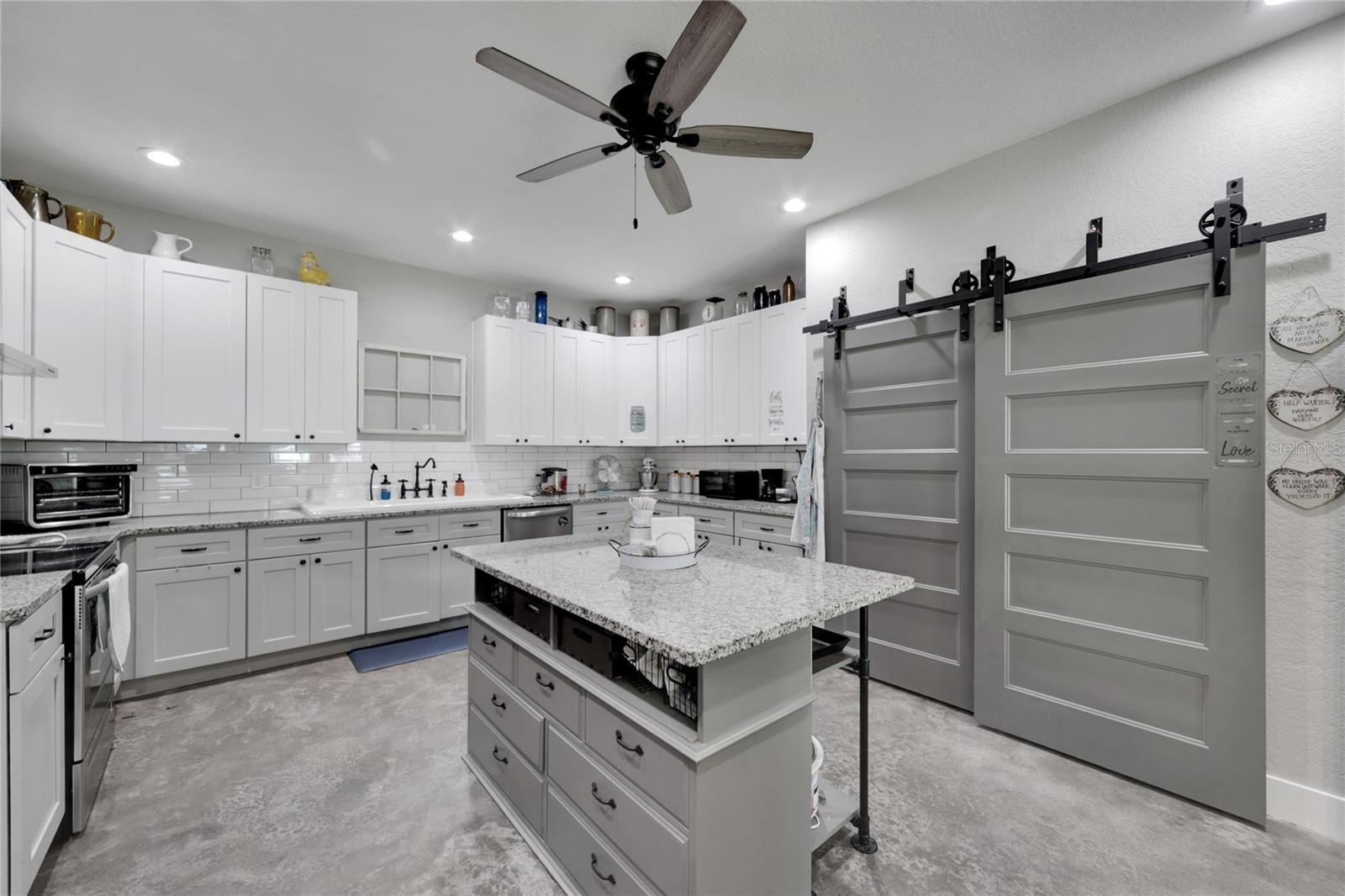 TEMPLE PINES - Residential