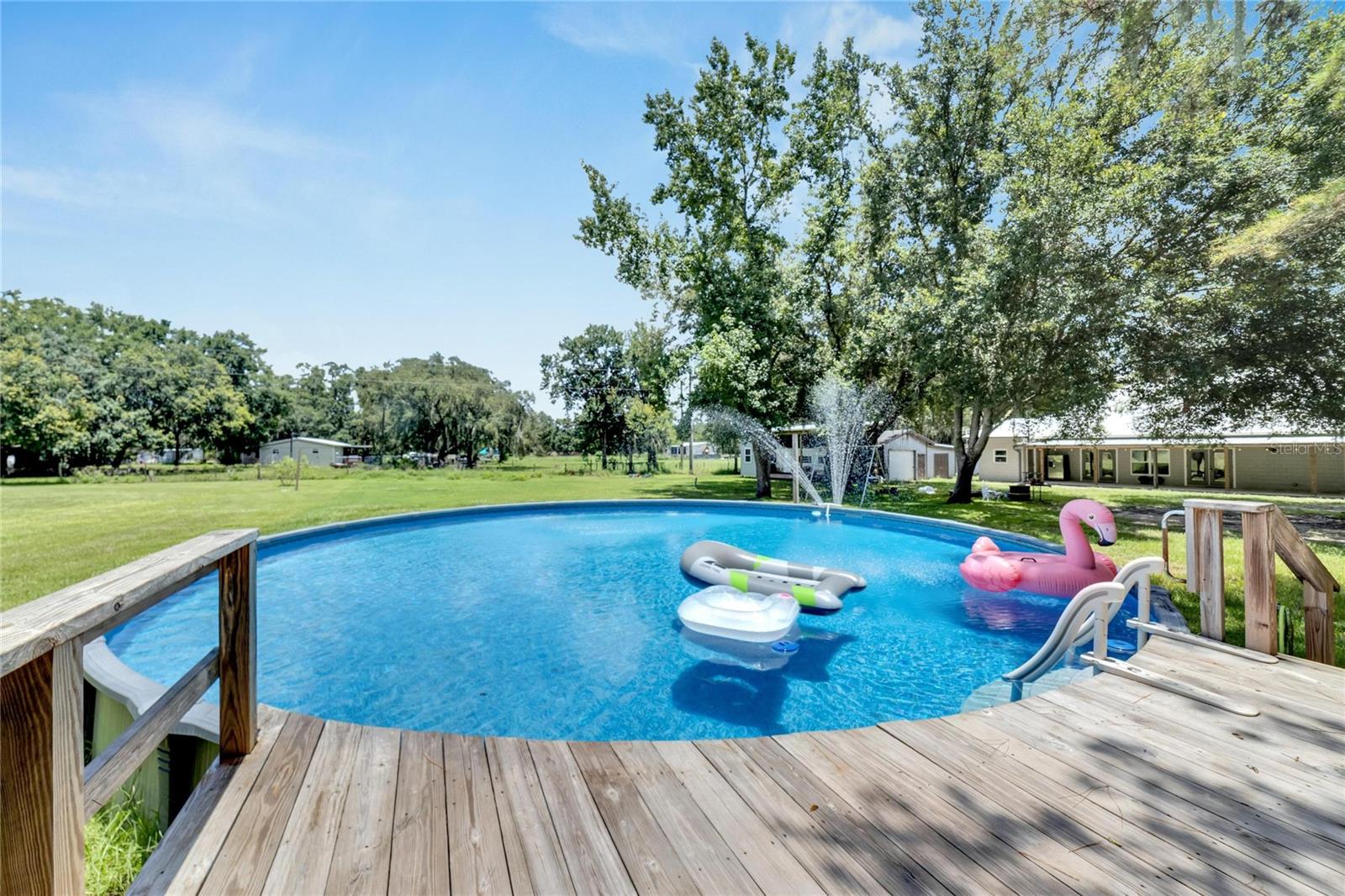 TEMPLE PINES - Residential