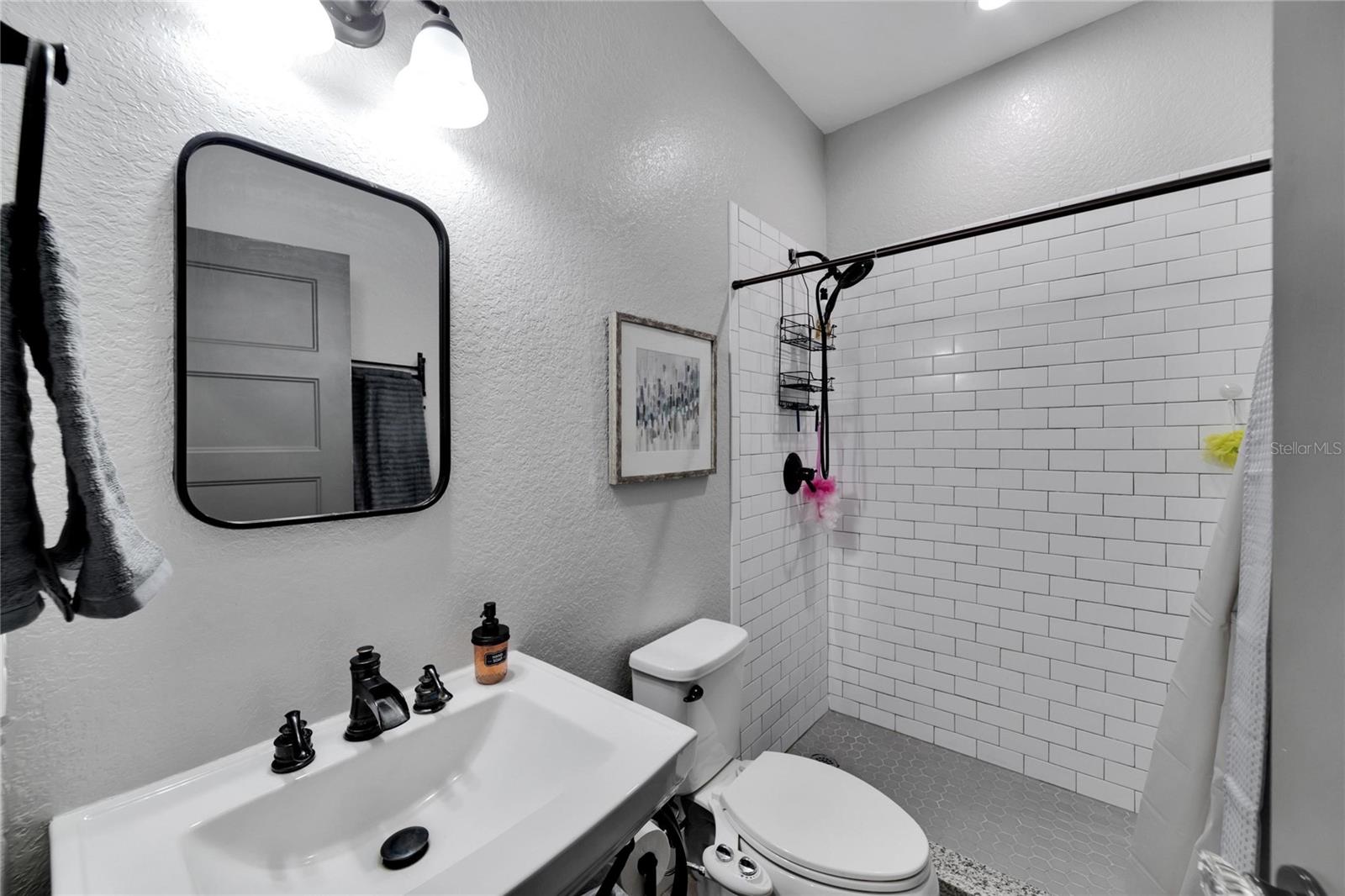 TEMPLE PINES - Residential