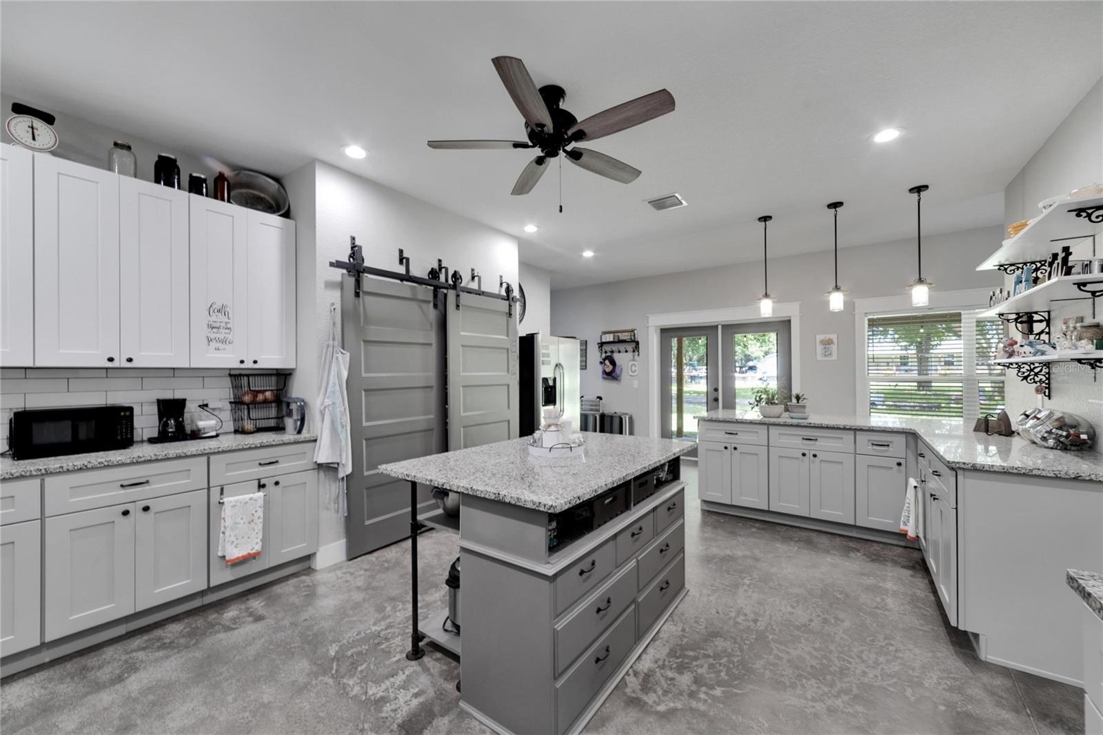 TEMPLE PINES - Residential