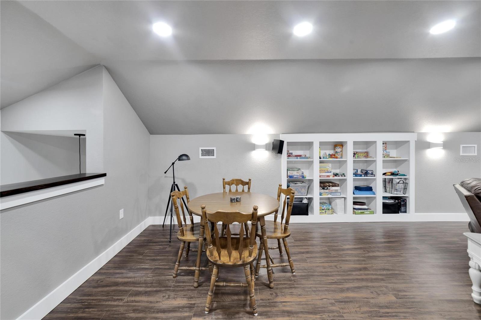 TEMPLE PINES - Residential