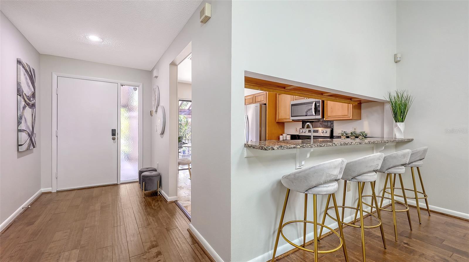 4573 KINGSMERE 27