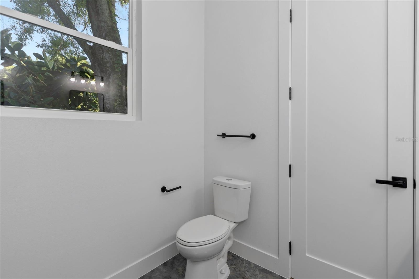 NEWPORT UNIT 1 - Residential