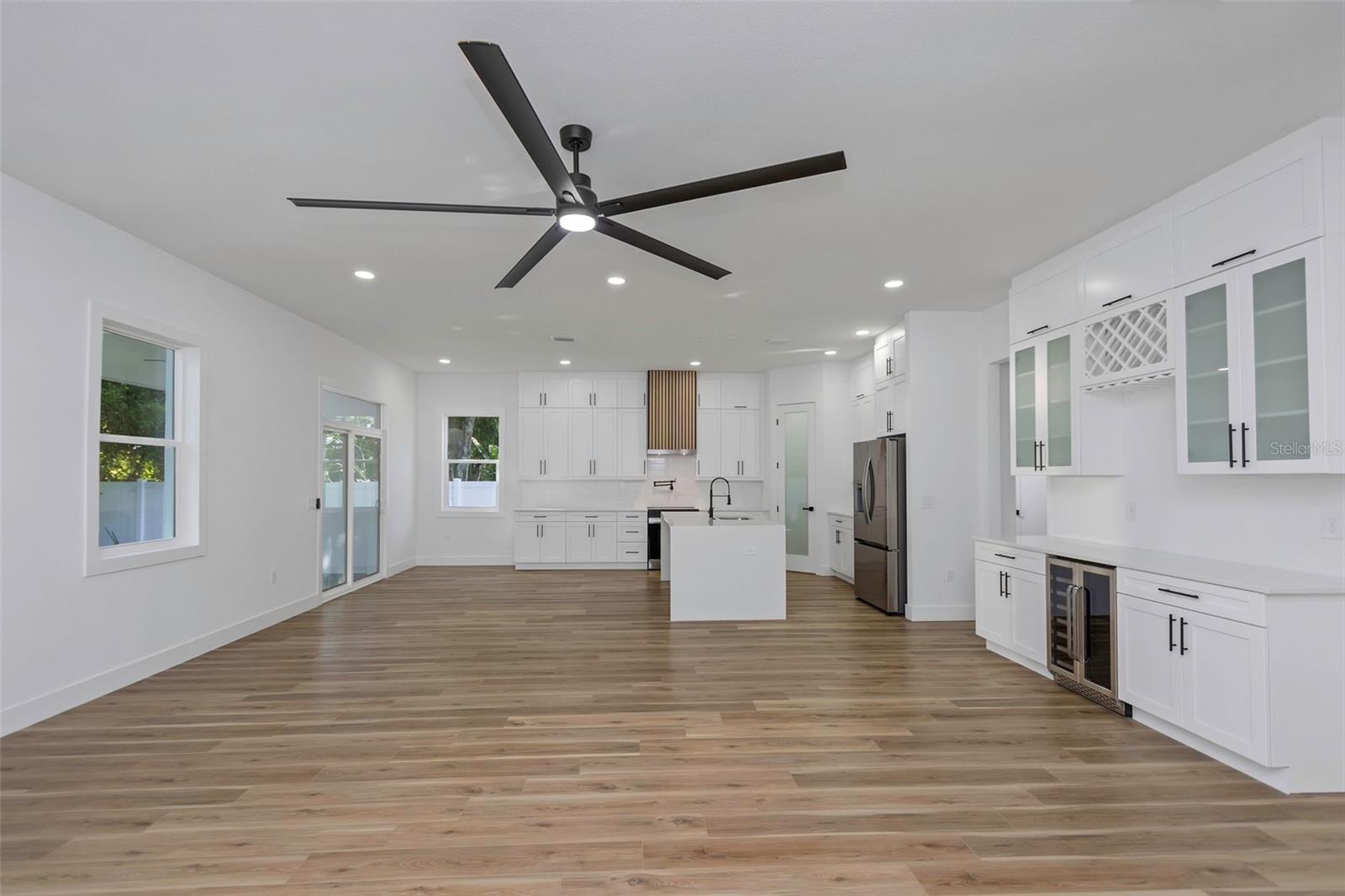 NEWPORT UNIT 1 - Residential