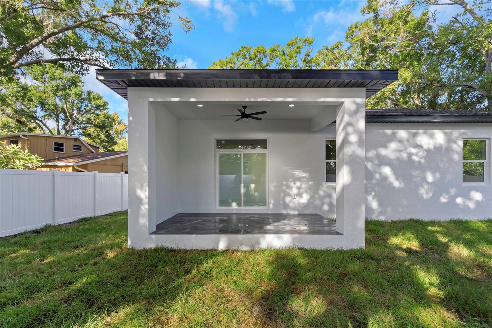 NEWPORT UNIT 1 - Residential
