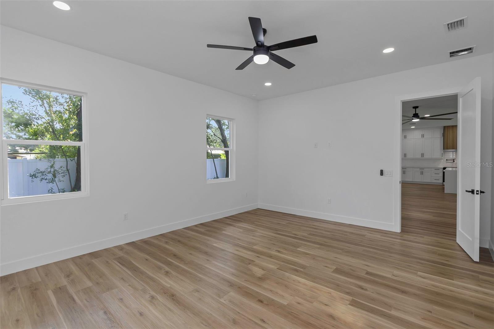 NEWPORT UNIT 1 - Residential