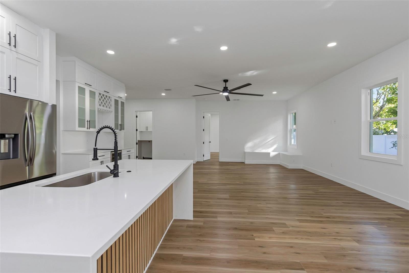 NEWPORT UNIT 1 - Residential