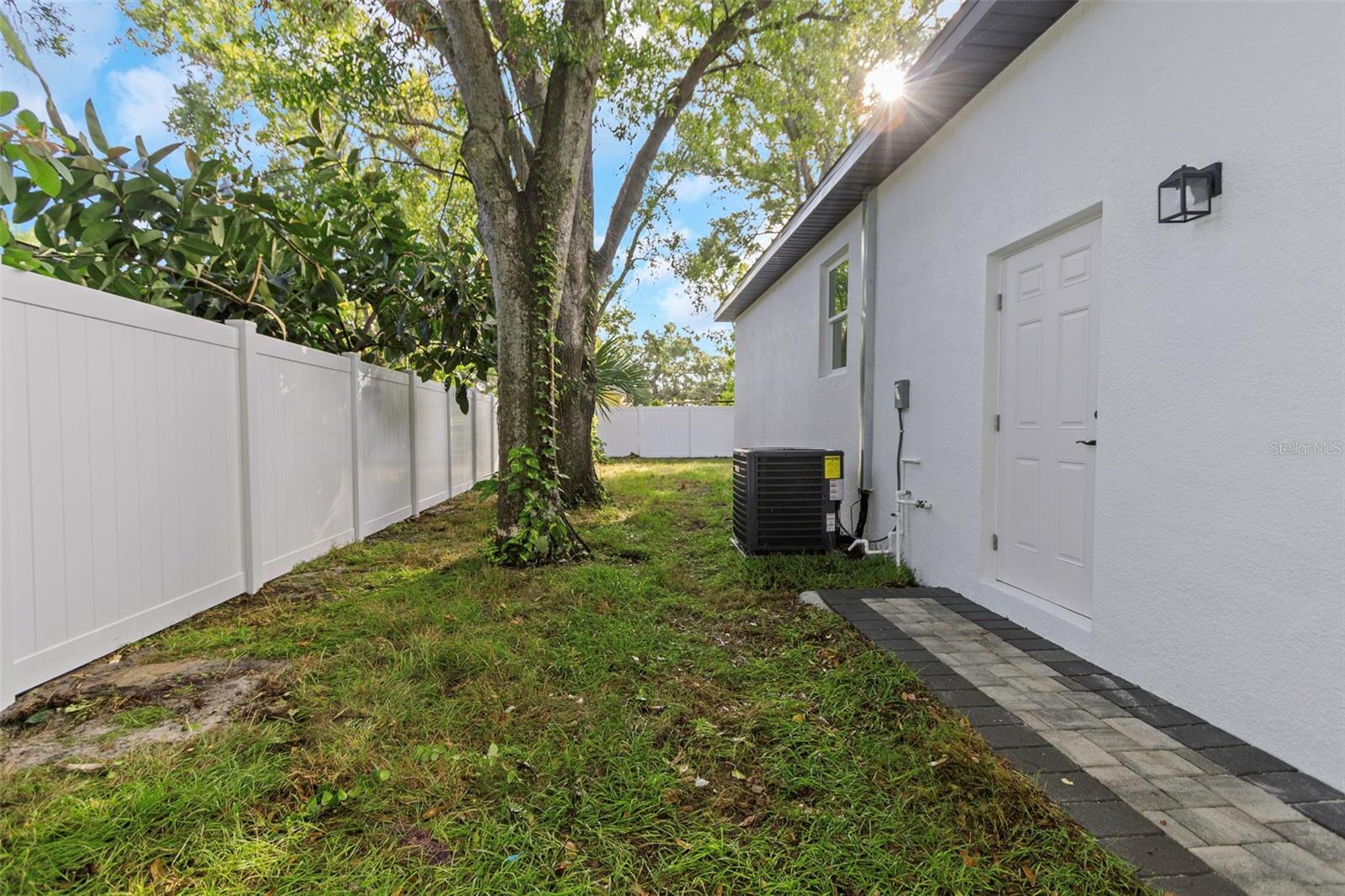 NEWPORT UNIT 1 - Residential