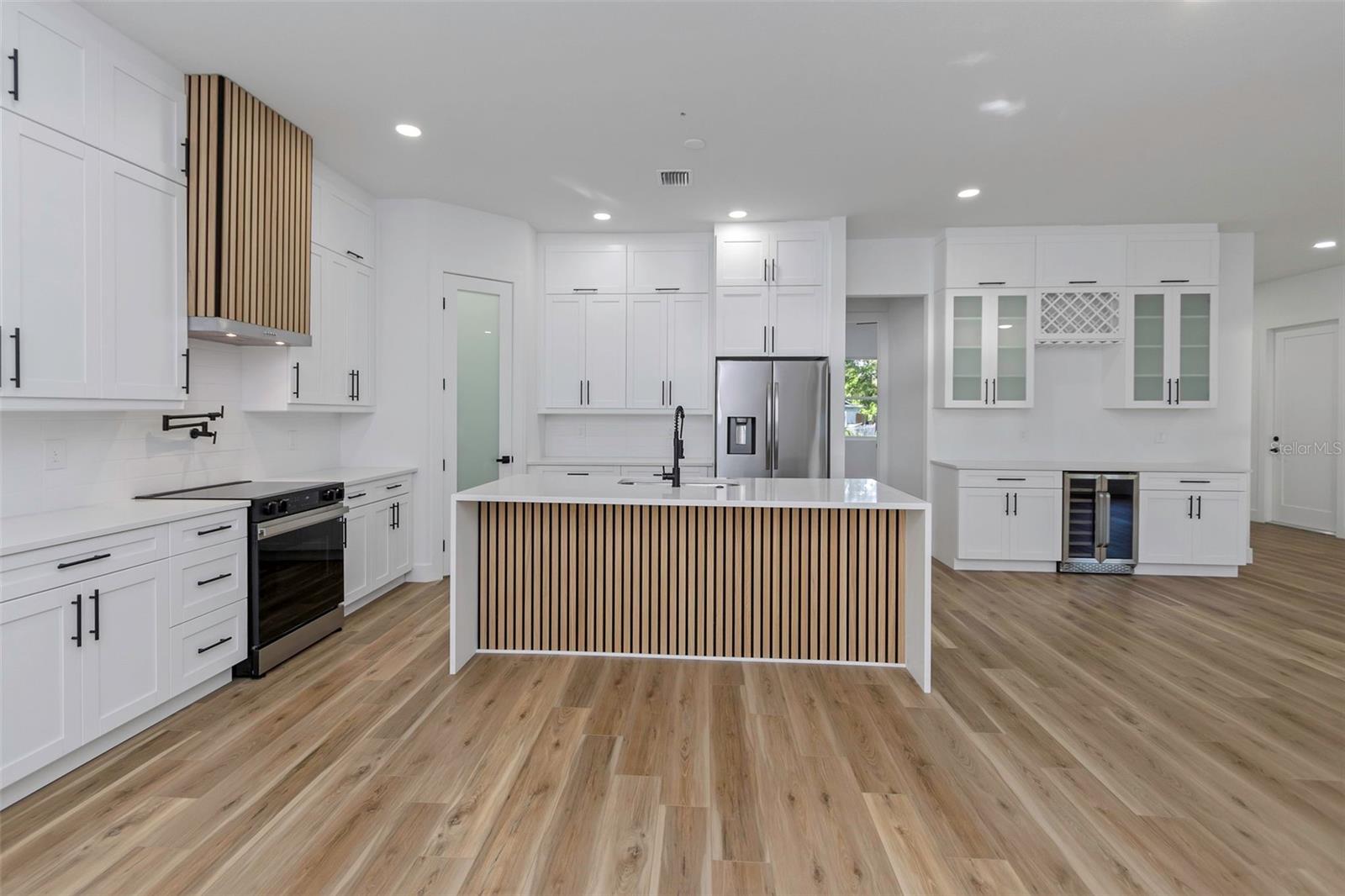 NEWPORT UNIT 1 - Residential