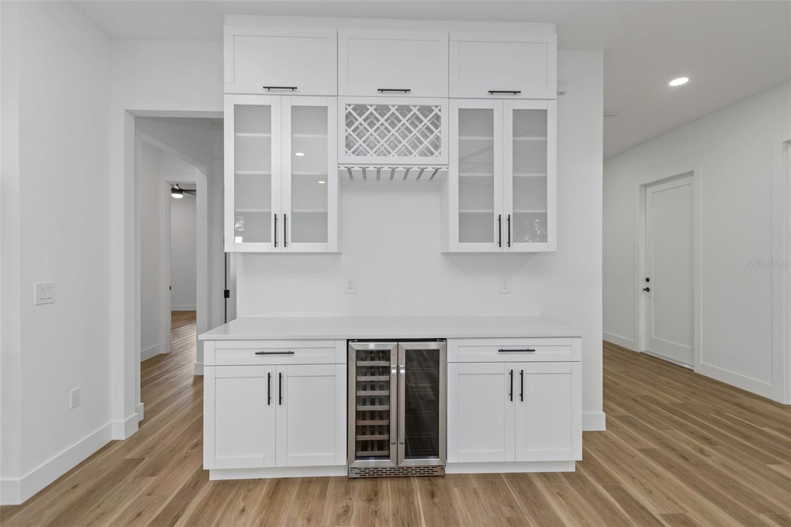 NEWPORT UNIT 1 - Residential