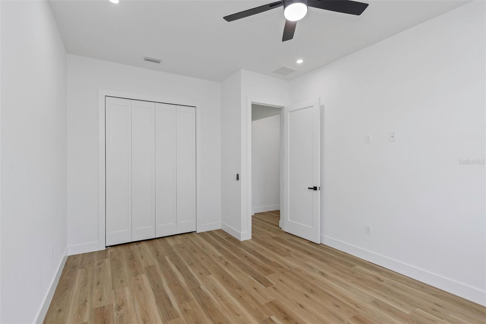 NEWPORT UNIT 1 - Residential