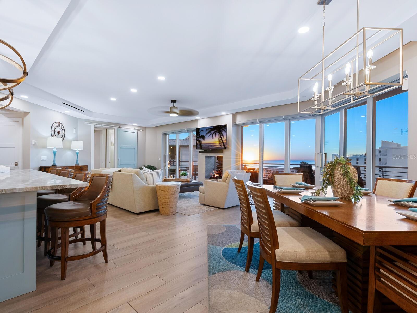 BEACH HOUSE RESIDENCES - Residential