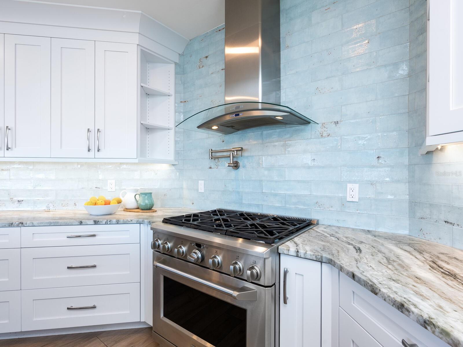 BEACH HOUSE RESIDENCES - Residential