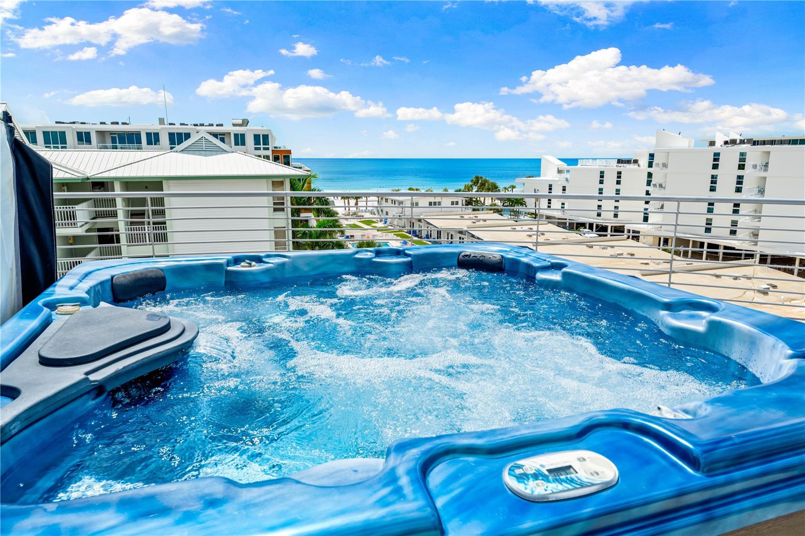 BEACH HOUSE RESIDENCES - Residential