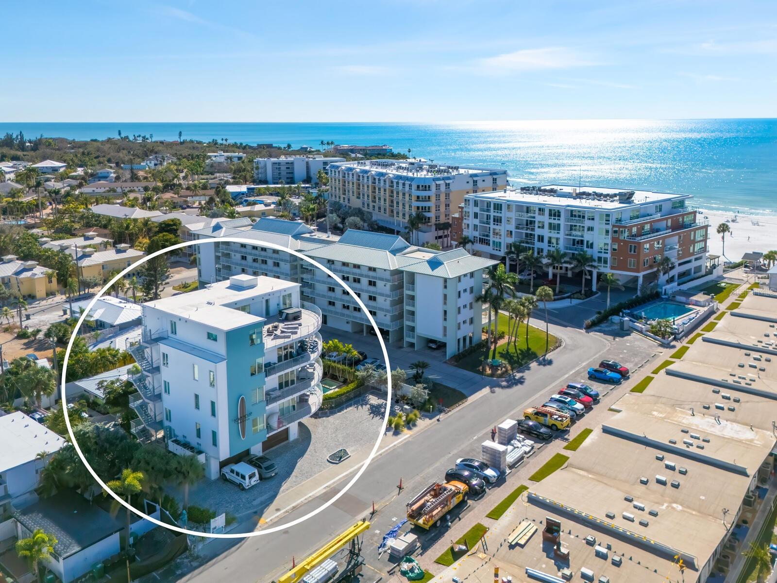 BEACH HOUSE RESIDENCES - Residential