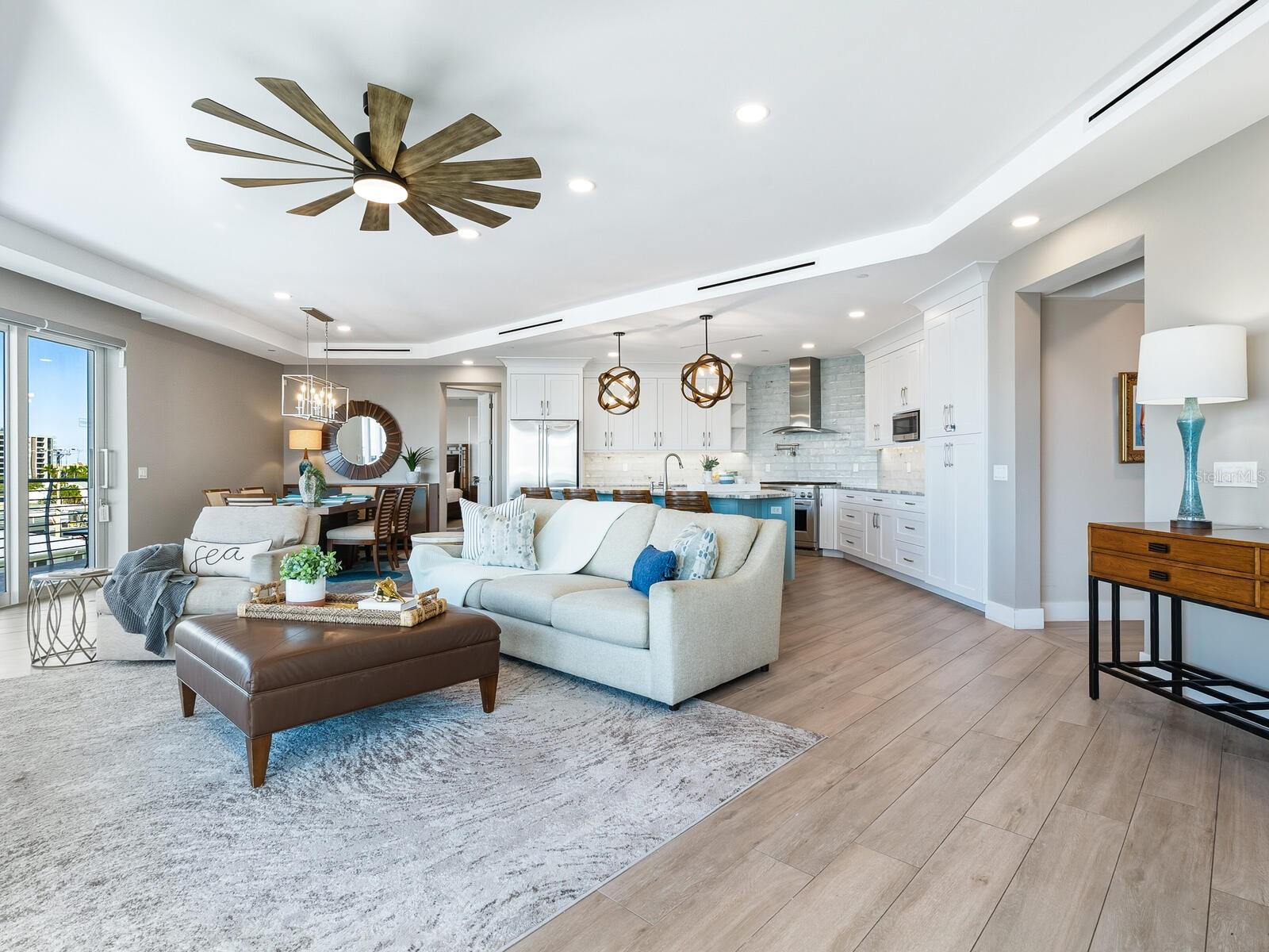 BEACH HOUSE RESIDENCES - Residential