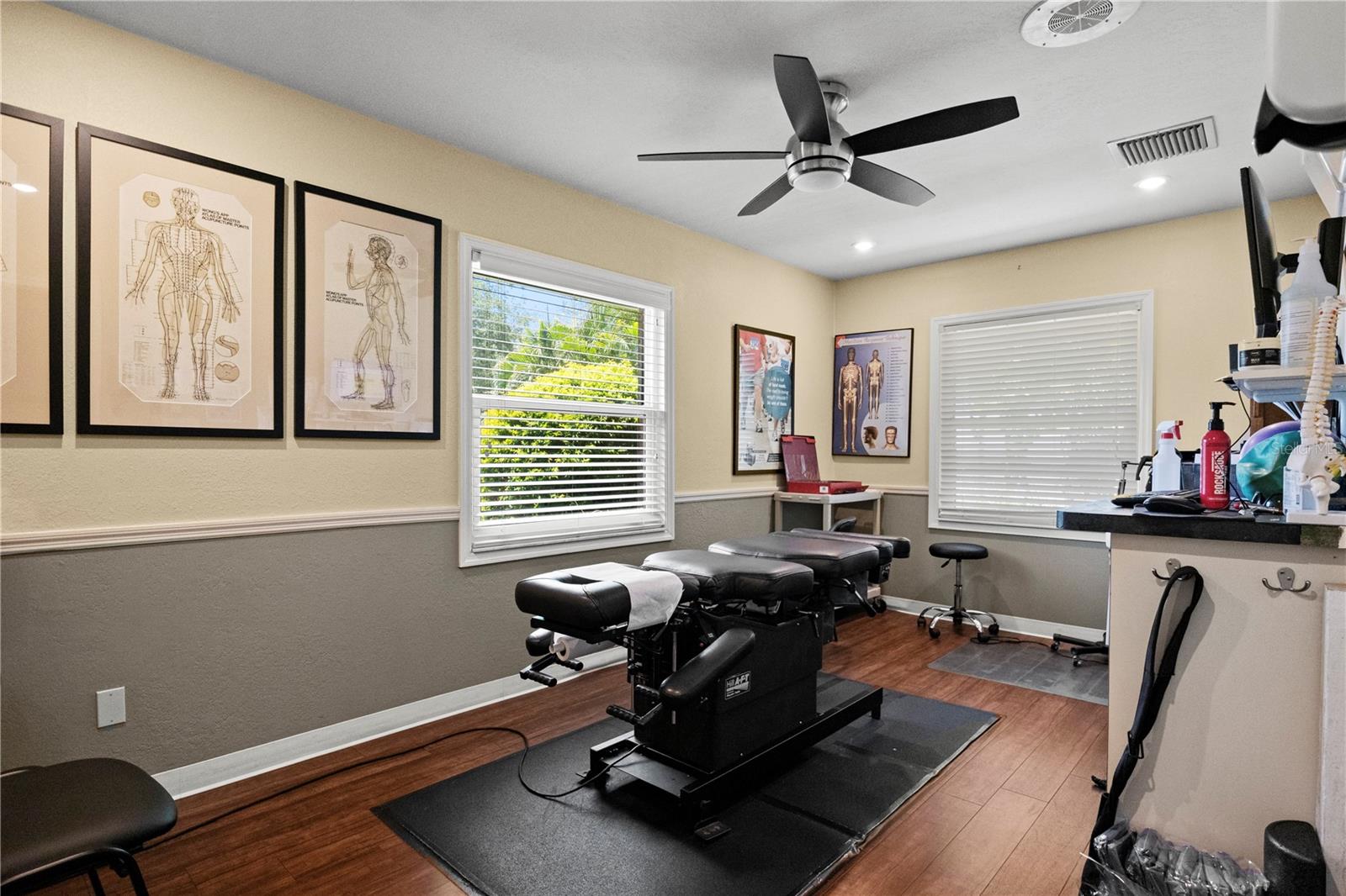 LAMBRECHTS REP - Commercial Sale