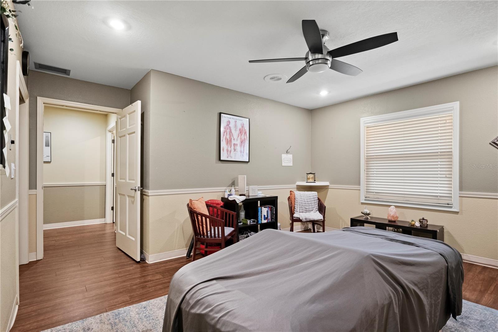 LAMBRECHTS REP - Commercial Sale