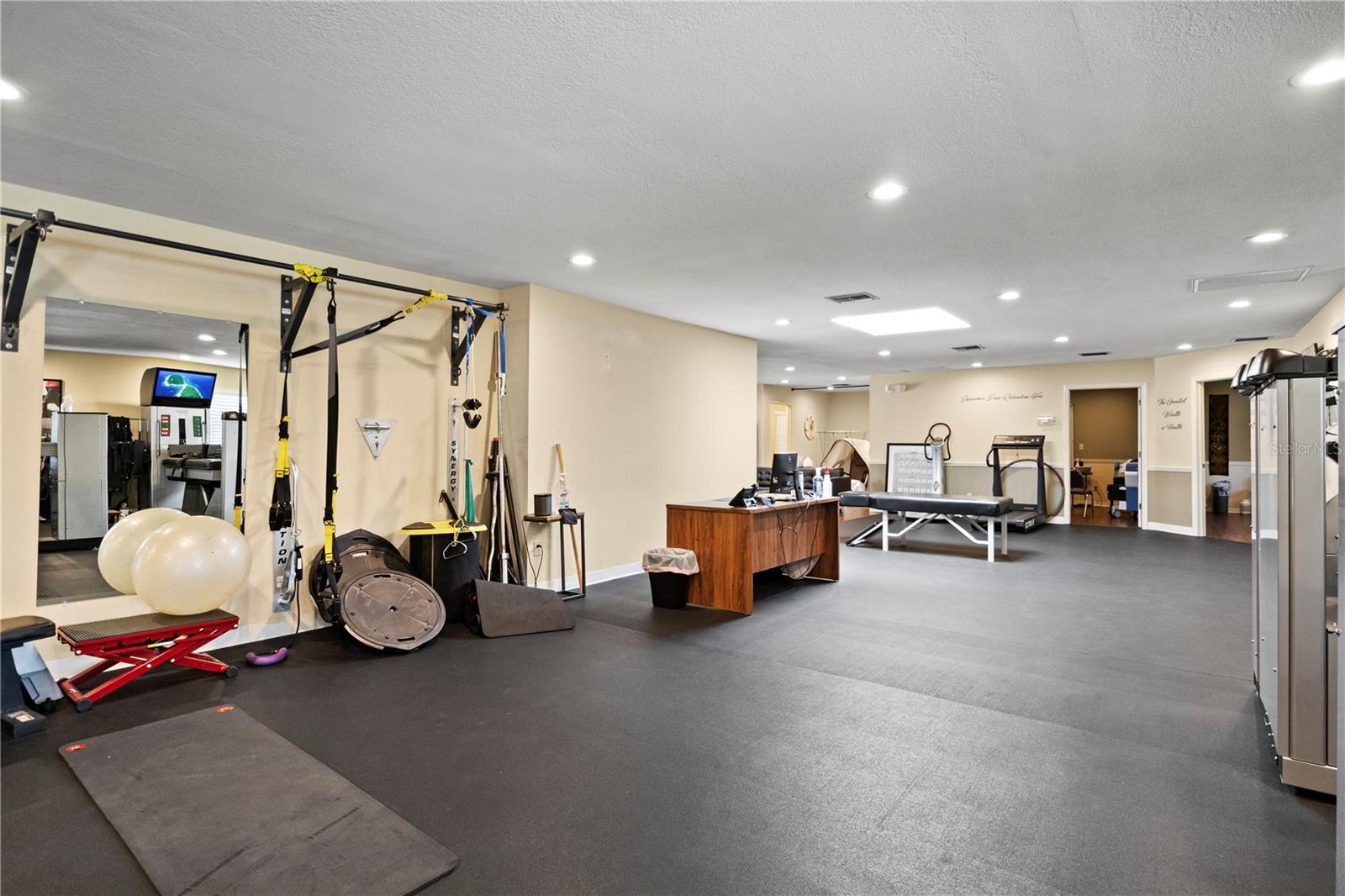 LAMBRECHTS REP - Commercial Sale