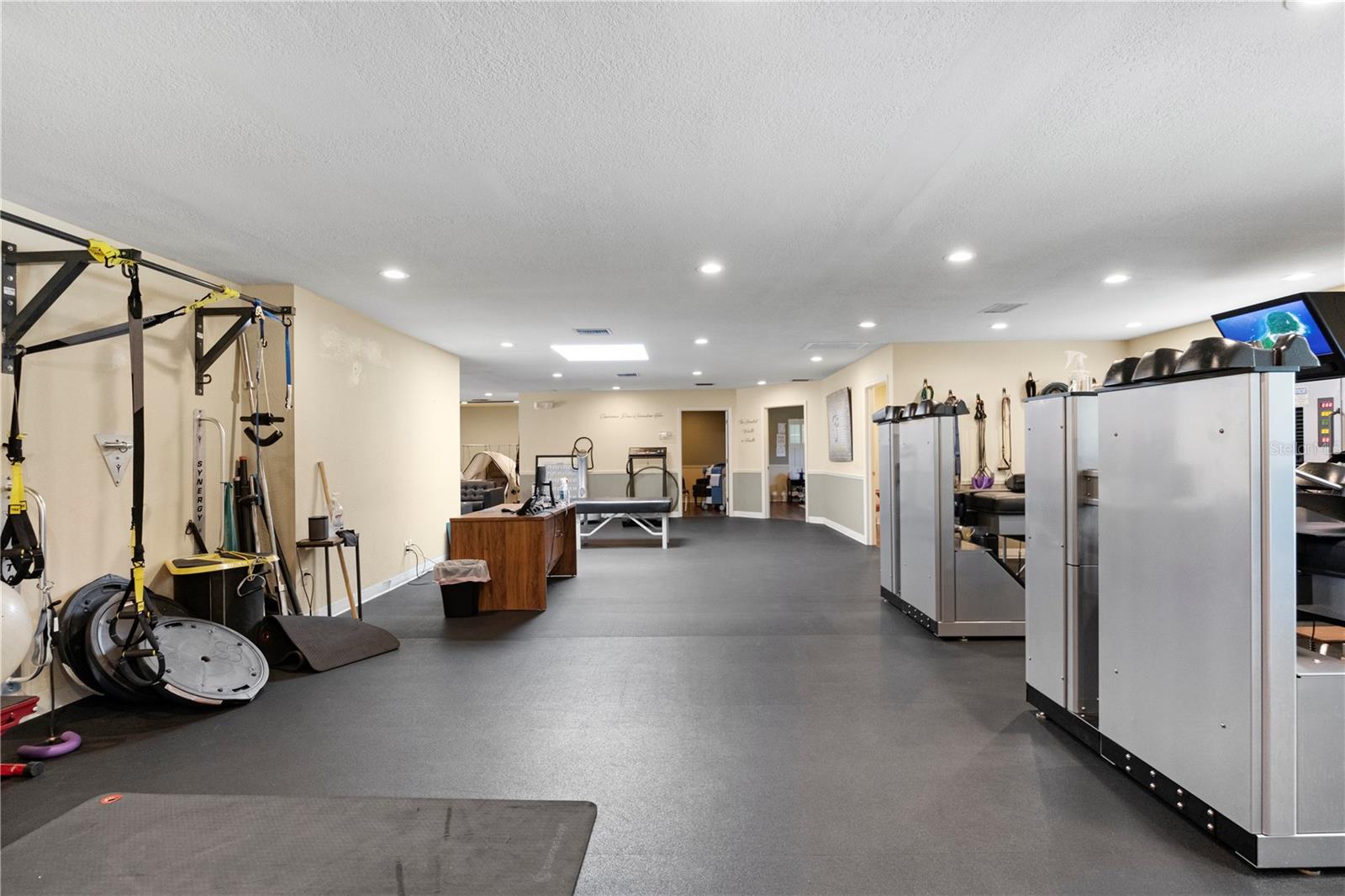 LAMBRECHTS REP - Commercial Sale