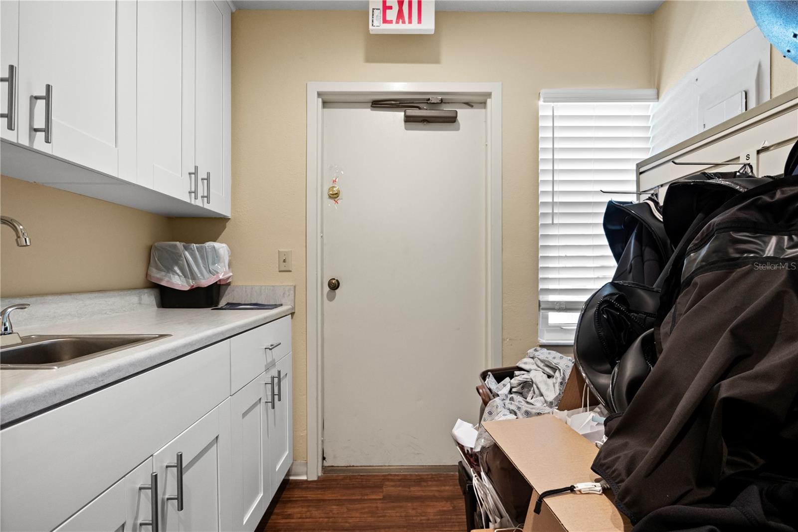 LAMBRECHTS REP - Commercial Sale