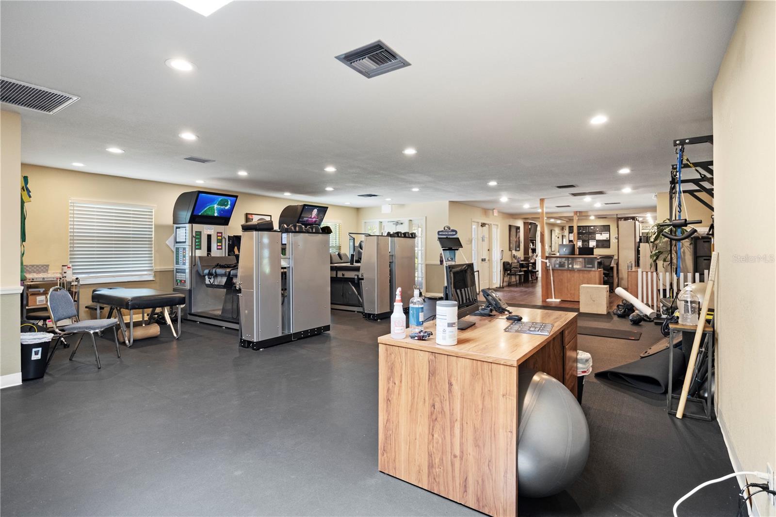 LAMBRECHTS REP - Commercial Sale