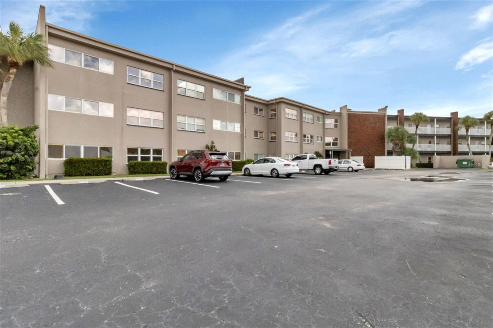 PLAZA VIEW PH 02 - Residential