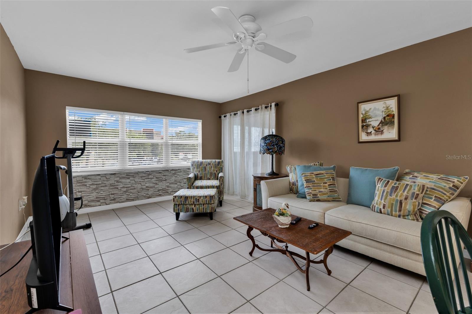 PLAZA VIEW PH 02 - Residential