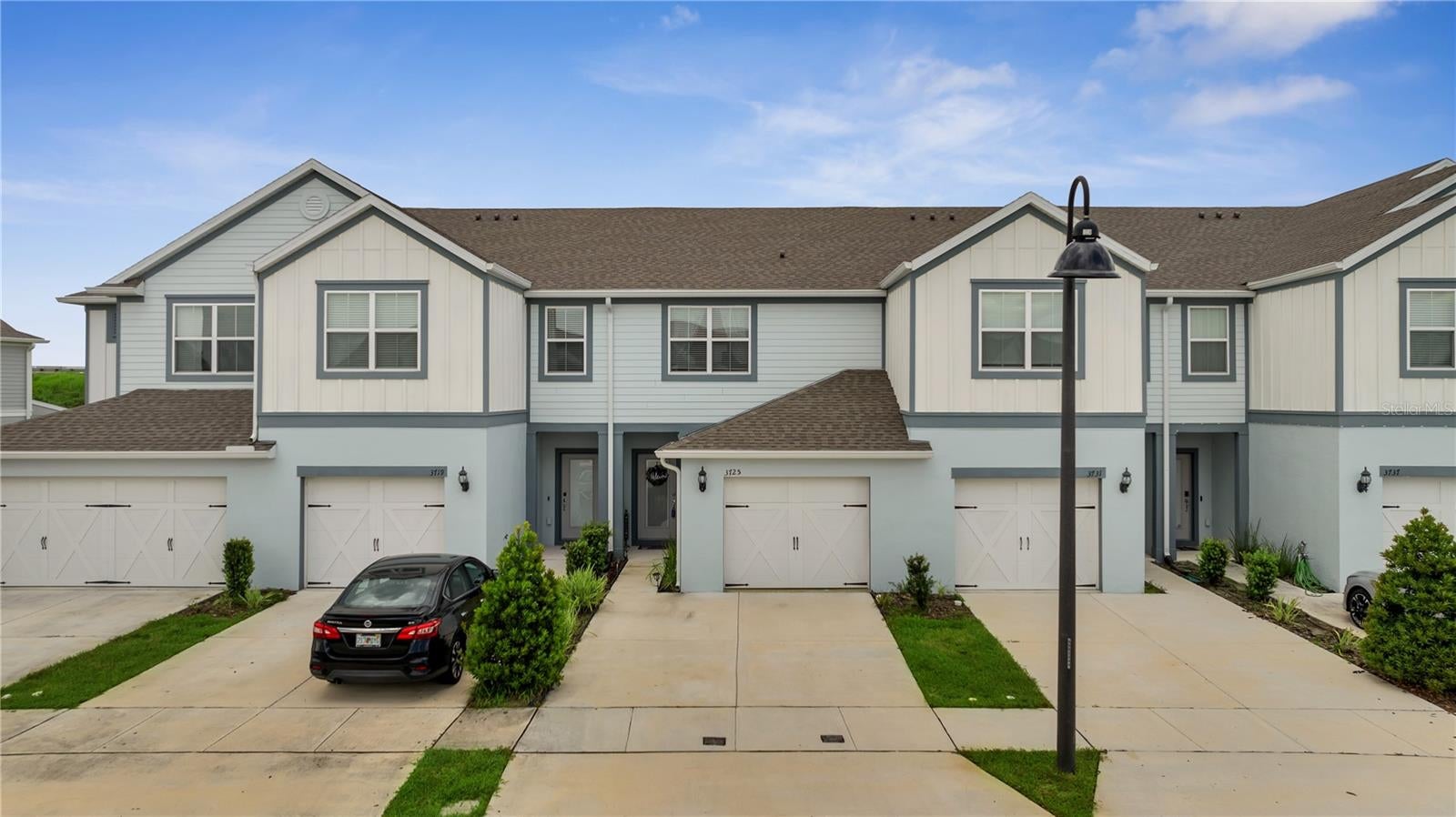 3725 PLAINVIEW DRIVE
