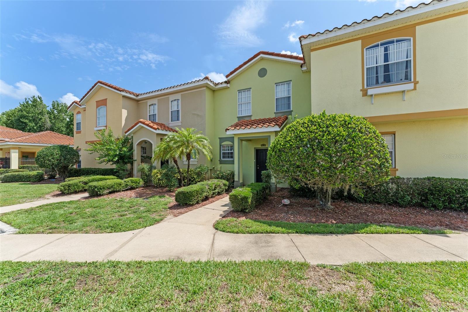 214 MONROE CIRCLE