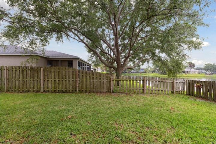 Photo 29 of 38 of 1711 BROOKSHIRE CIRCLE house