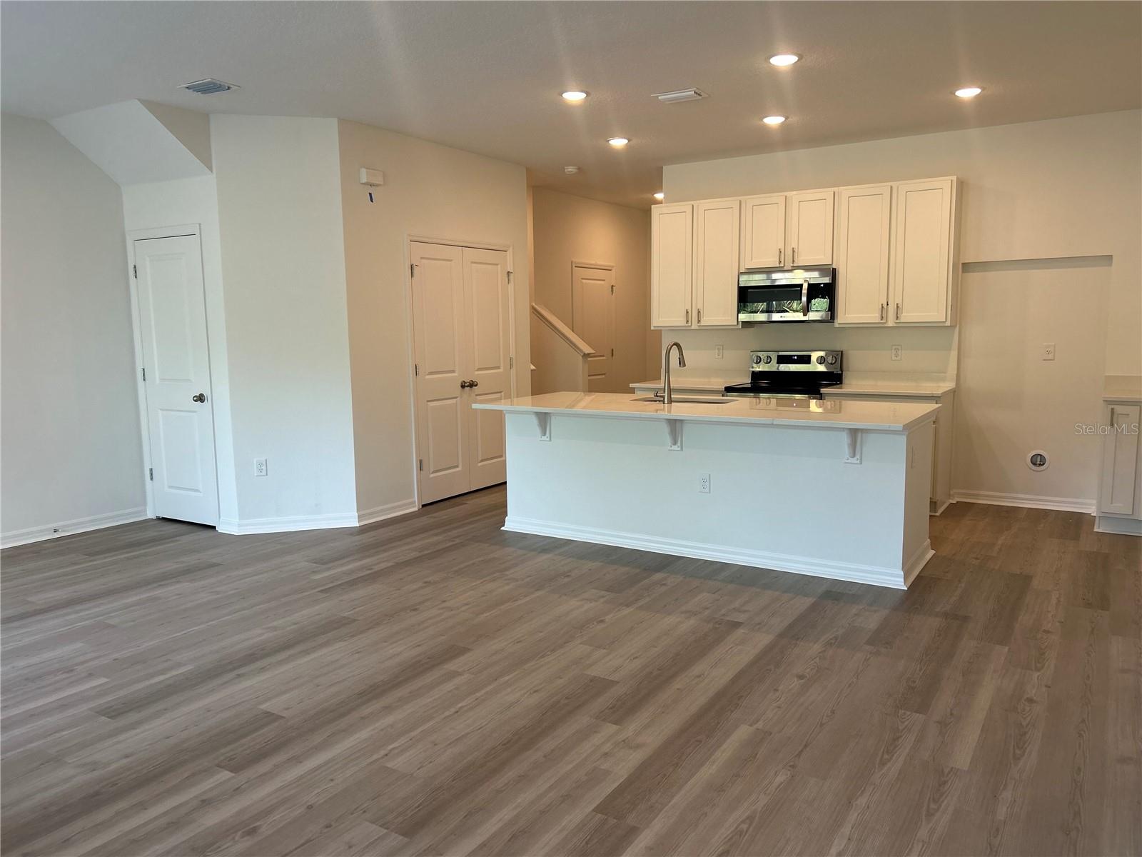 CONNORS COVE - Residential