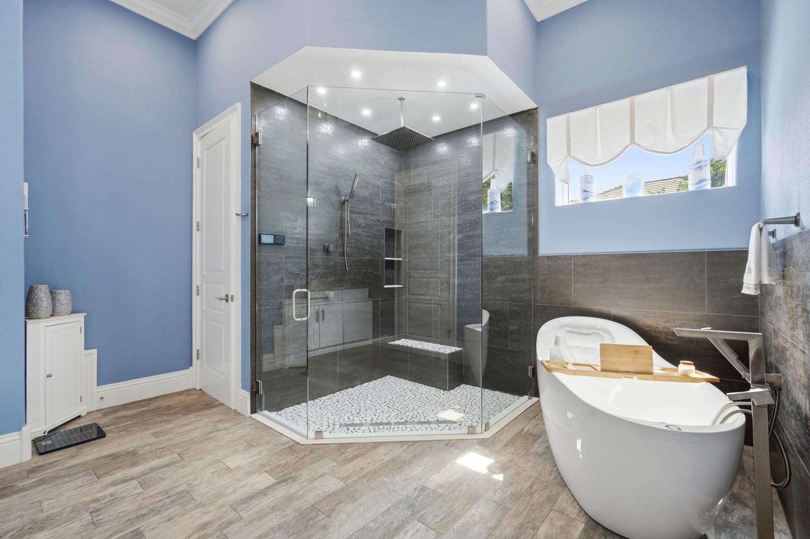 NORTHSHORE 1 - Residential