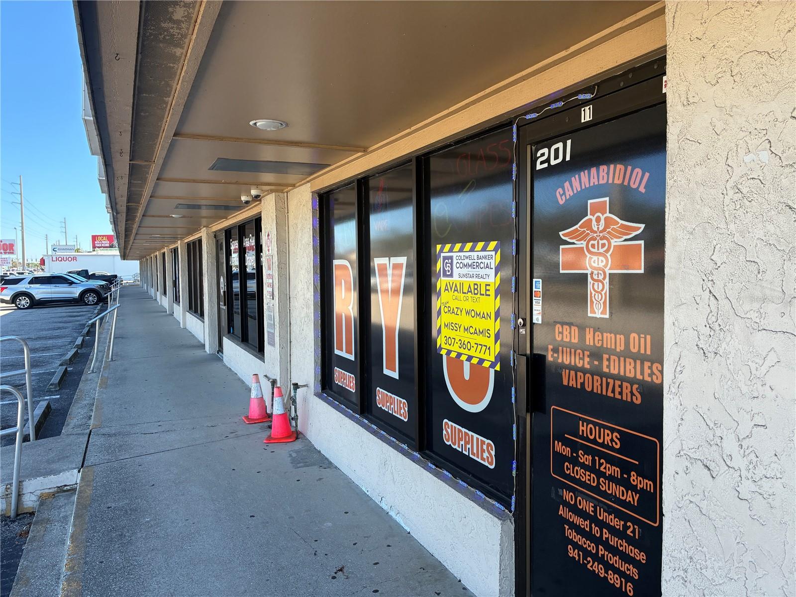 BELL PLAZA PH 02 - Commercial Lease