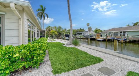 A home in LONGBOAT KEY