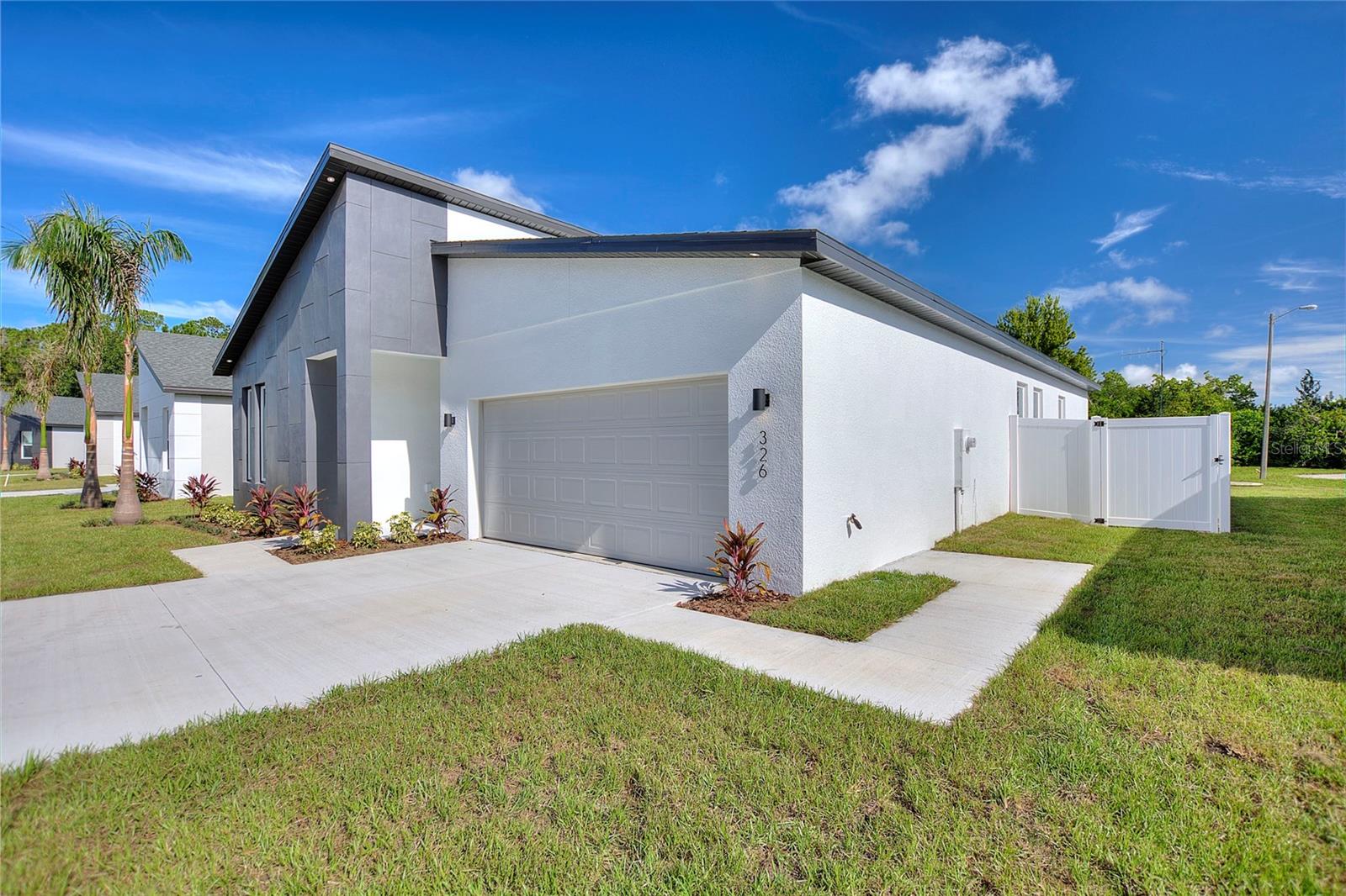326 ROYAL PALM WAY