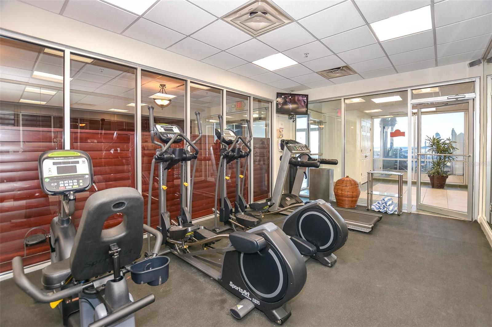 DAYTONA BEACH RESORT & CONF CENTER - Residential