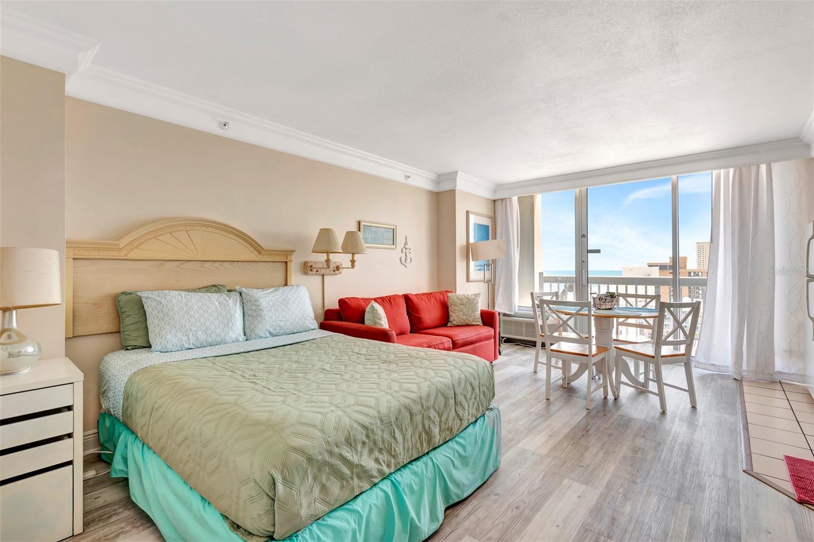 DAYTONA BEACH RESORT & CONF CENTER - Residential