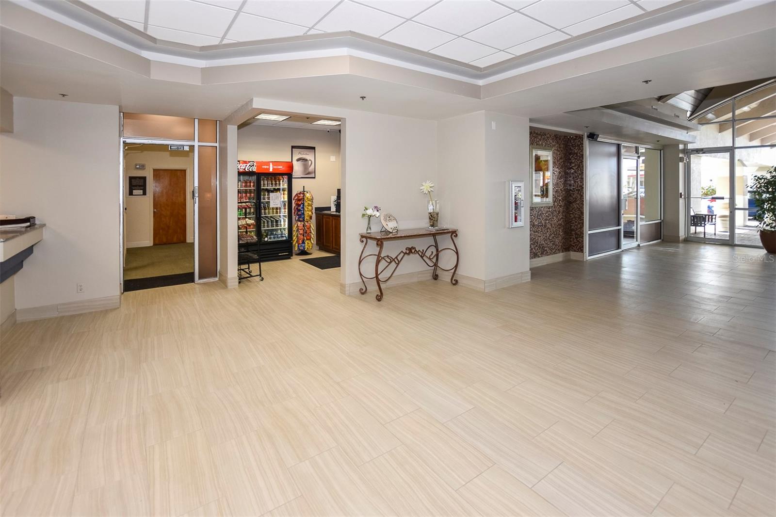 DAYTONA BEACH RESORT & CONF CENTER - Residential