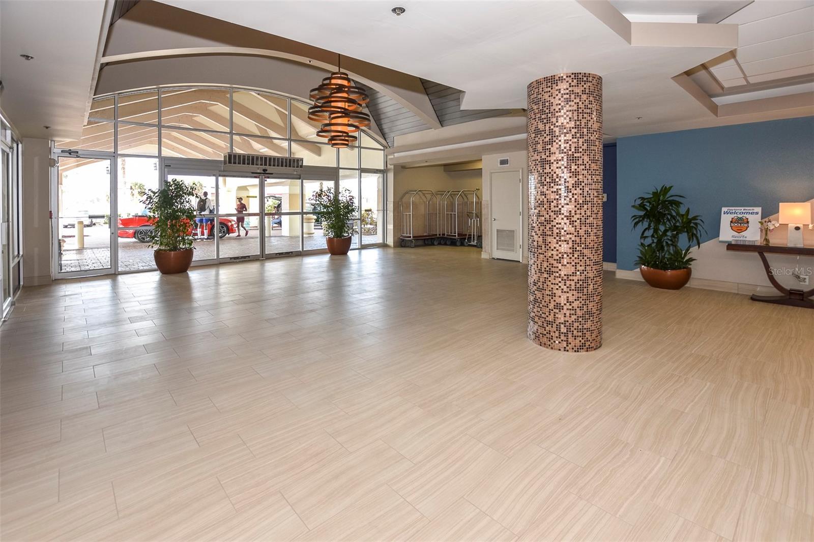 DAYTONA BEACH RESORT & CONF CENTER - Residential
