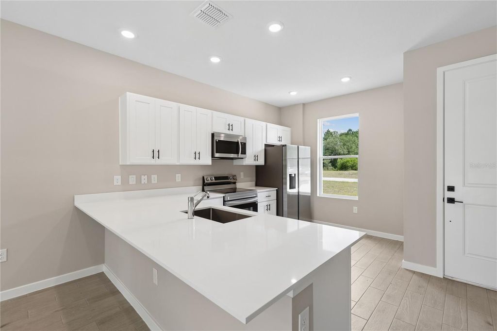 Photo of 2910 SW 165 Street Road, Ocala, FL 34473 (MLS # OM725721)