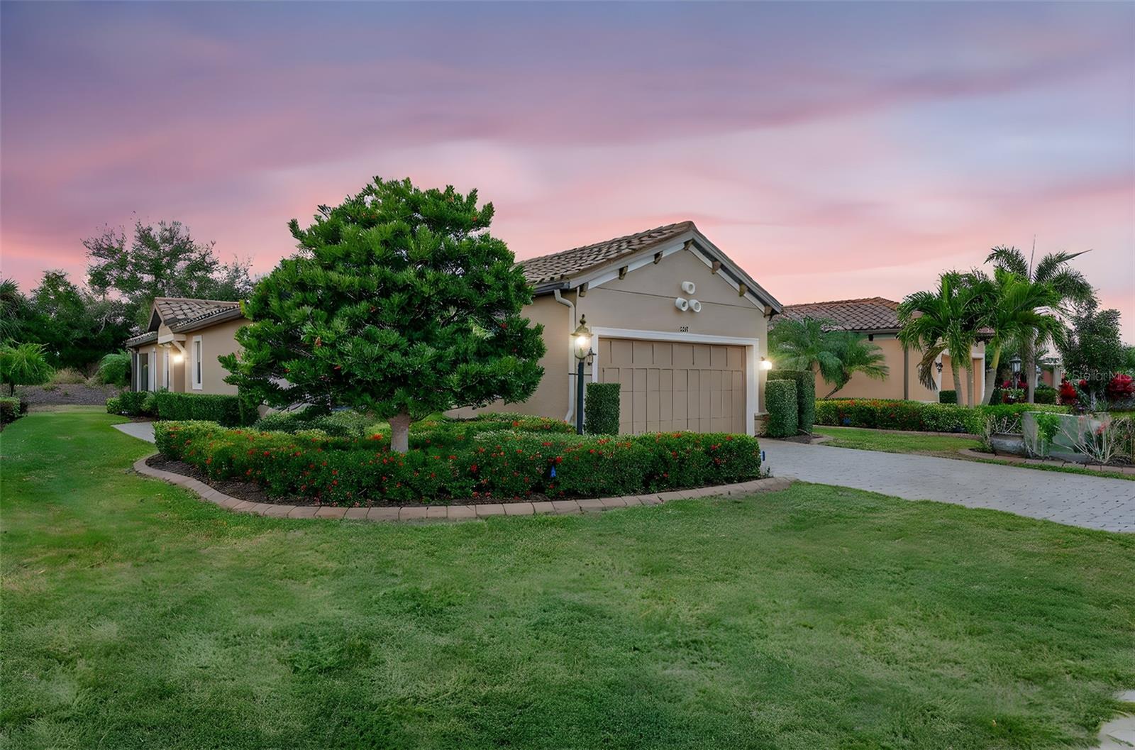 ESPLANADE PH III A,B,C,D,J&PART OF F - Residential