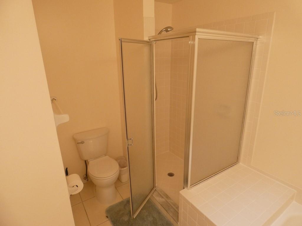 WILLOW GREENS - Residential